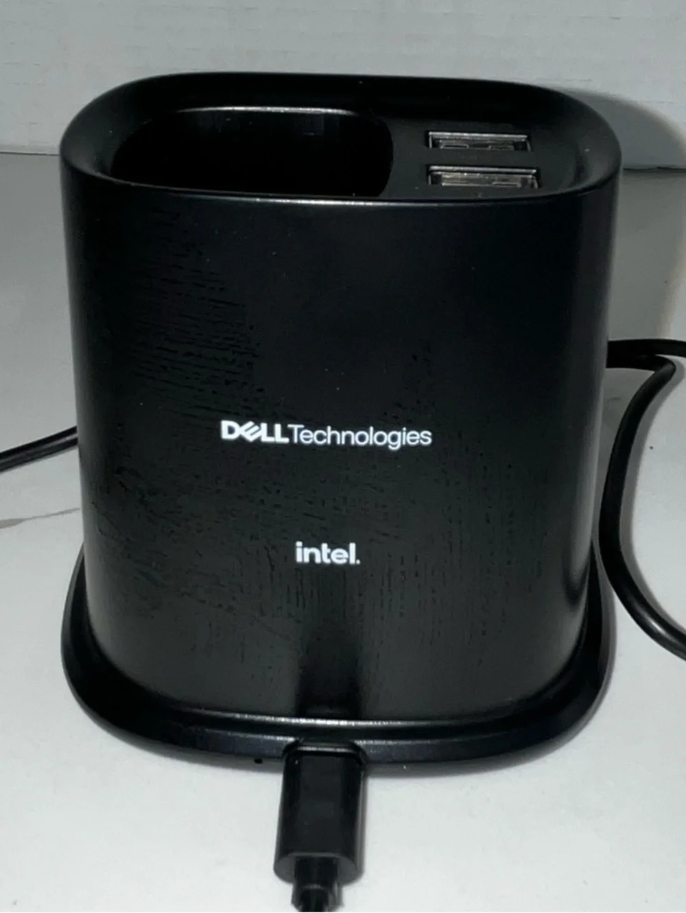 Dell Intel Technologies: Wireless Charger w/ 2 USB Plugs & Pen Holder